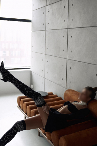 Индивидуалка СПб Алиса Брюнетка c 3 размером груди у метро Достоевская Санкт-Петербург Фото-4